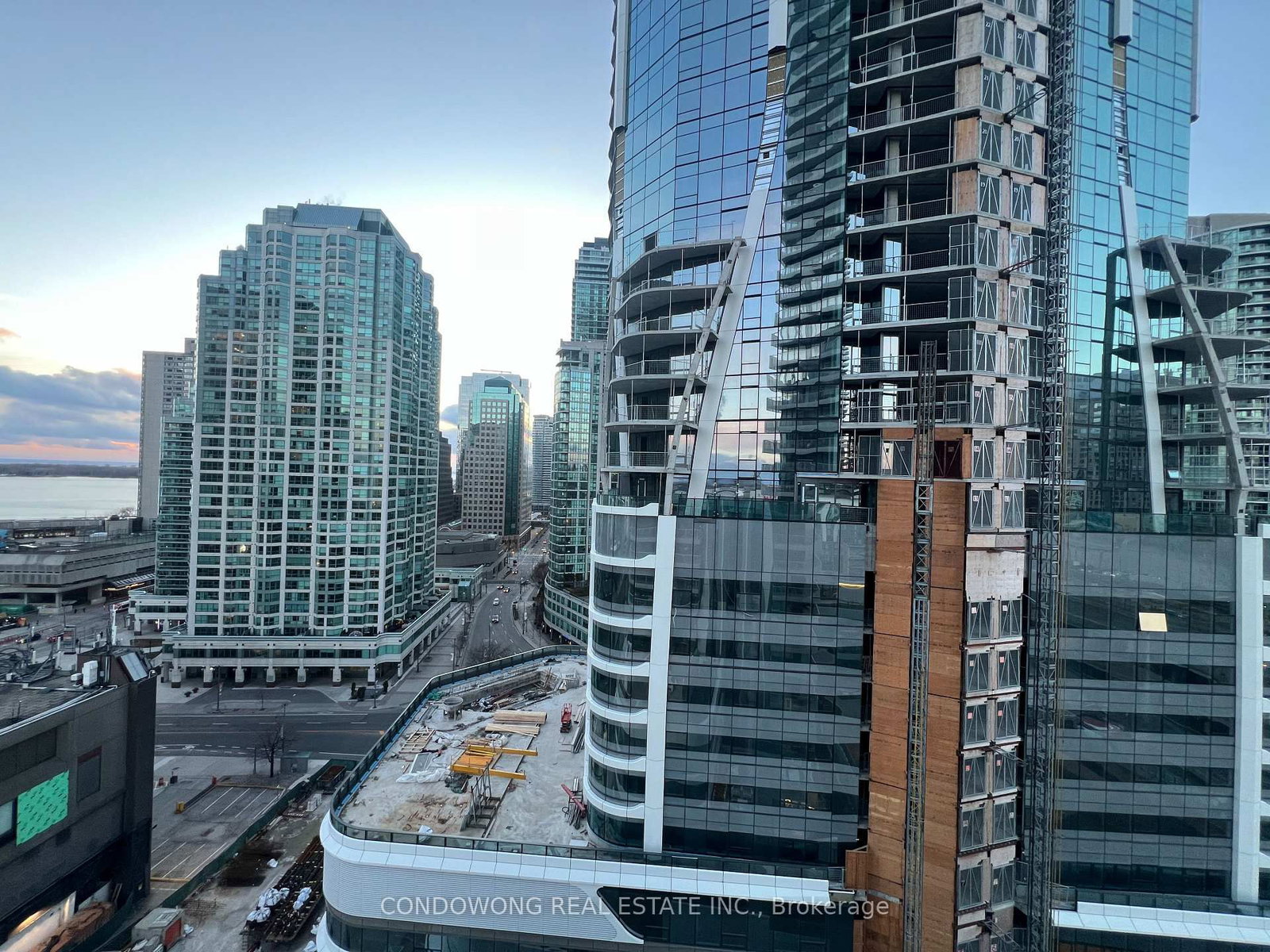 28 Freeland Street, Unit 1403 - Photo 9