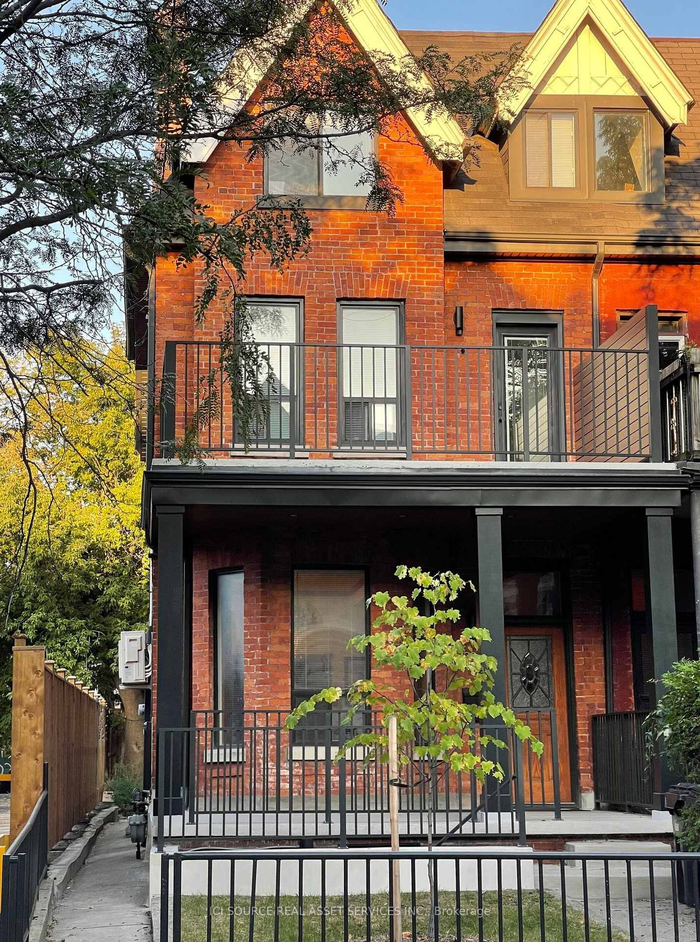 287 Palmerston Avenue, Unit Lower