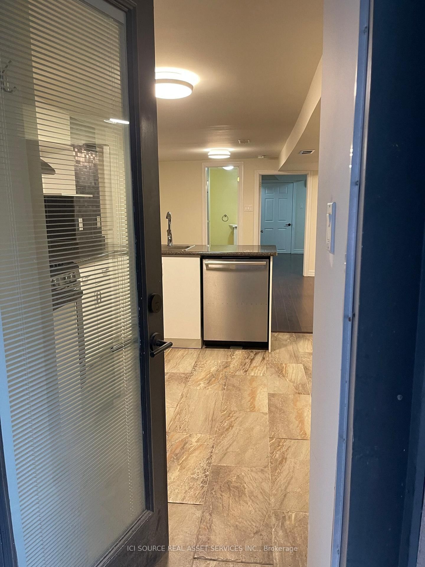 287 Palmerston Avenue, Unit Lower - Photo 5