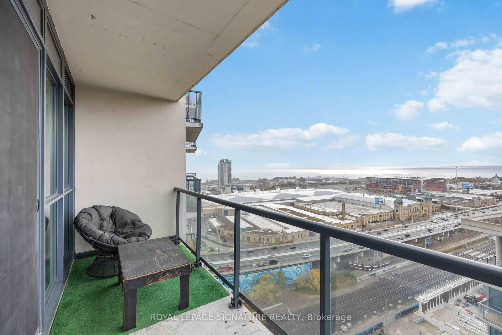 51 East Liberty Street, Unit 2215 - Photo 20