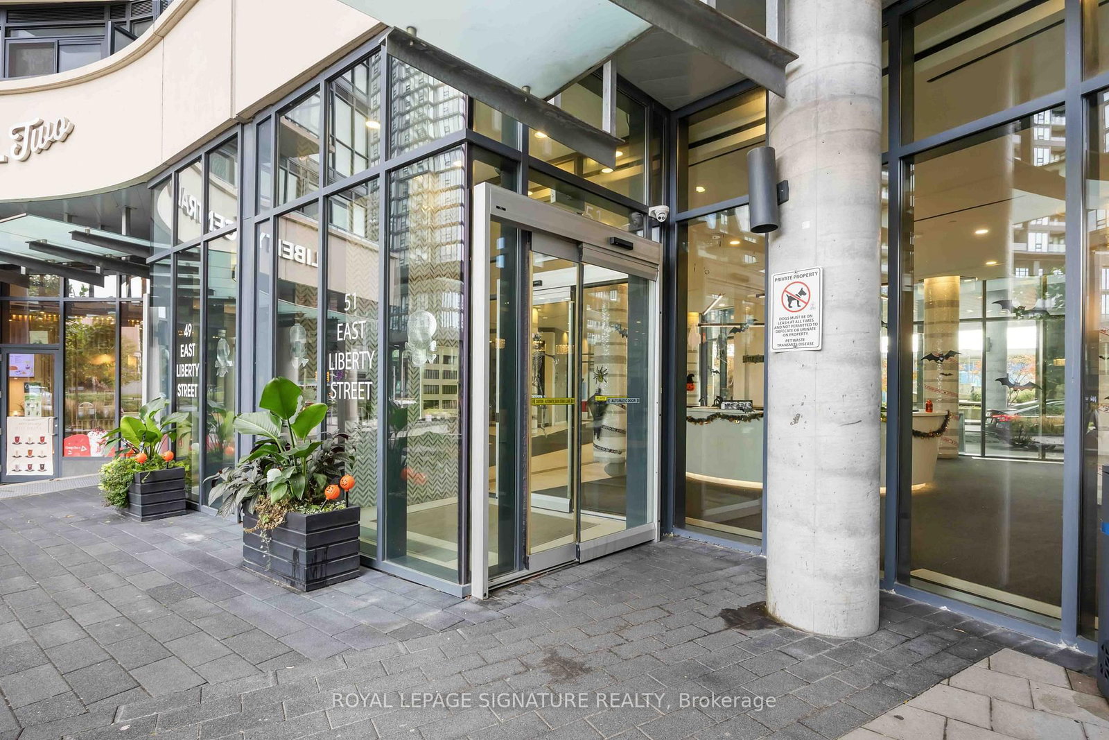 51 East Liberty Street, Unit 2215 - Photo 22