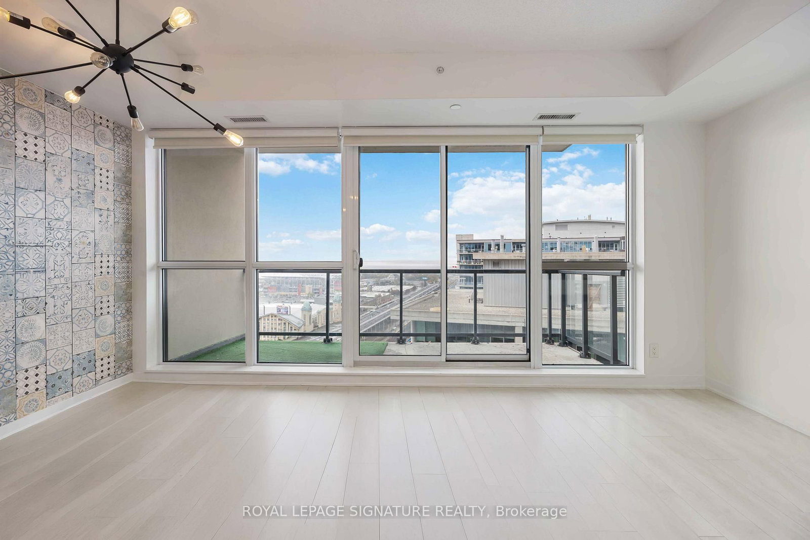 51 East Liberty Street, Unit 2215 - Photo 4