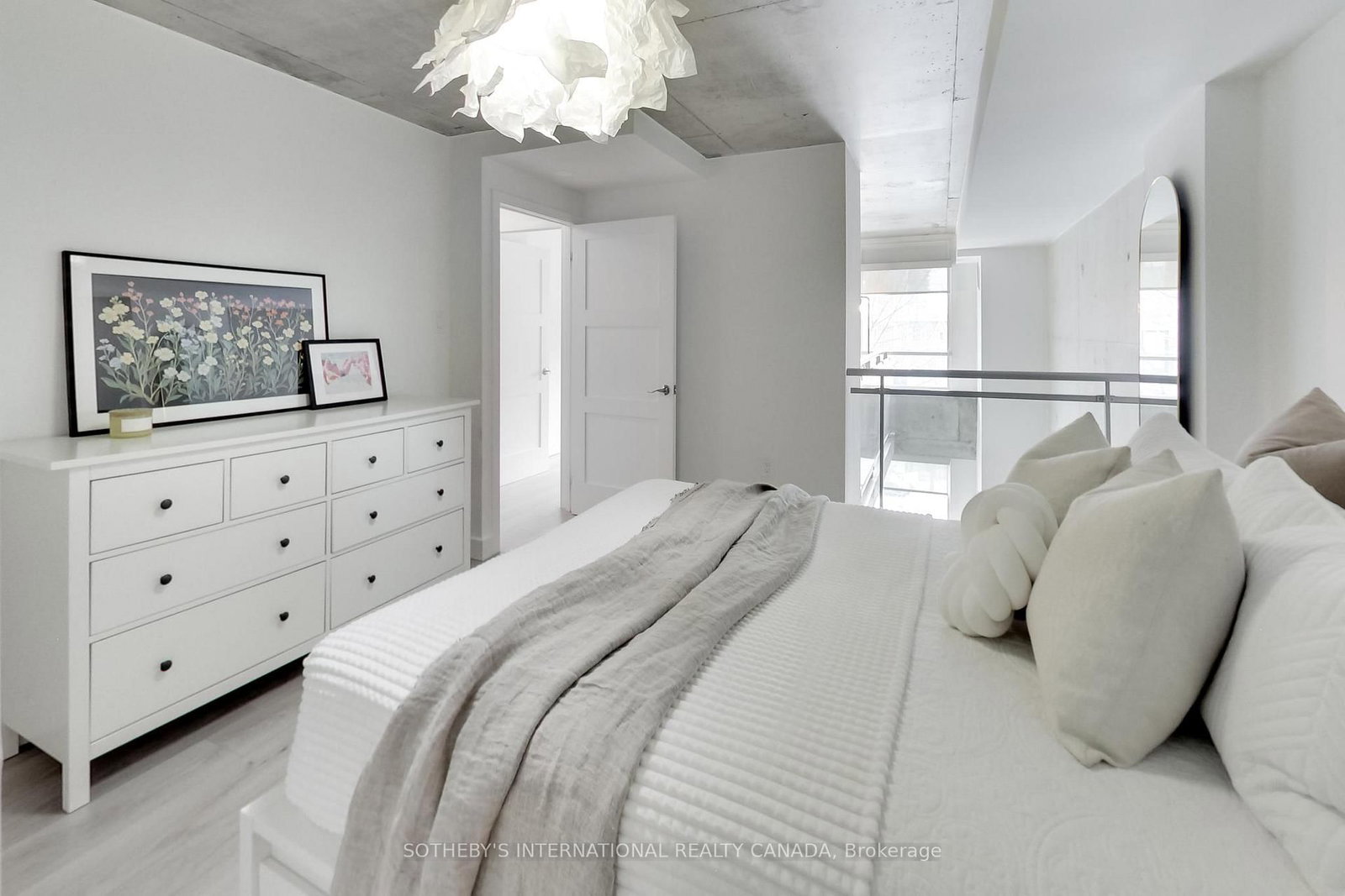 954 King Street W, Unit 312 - Photo 14