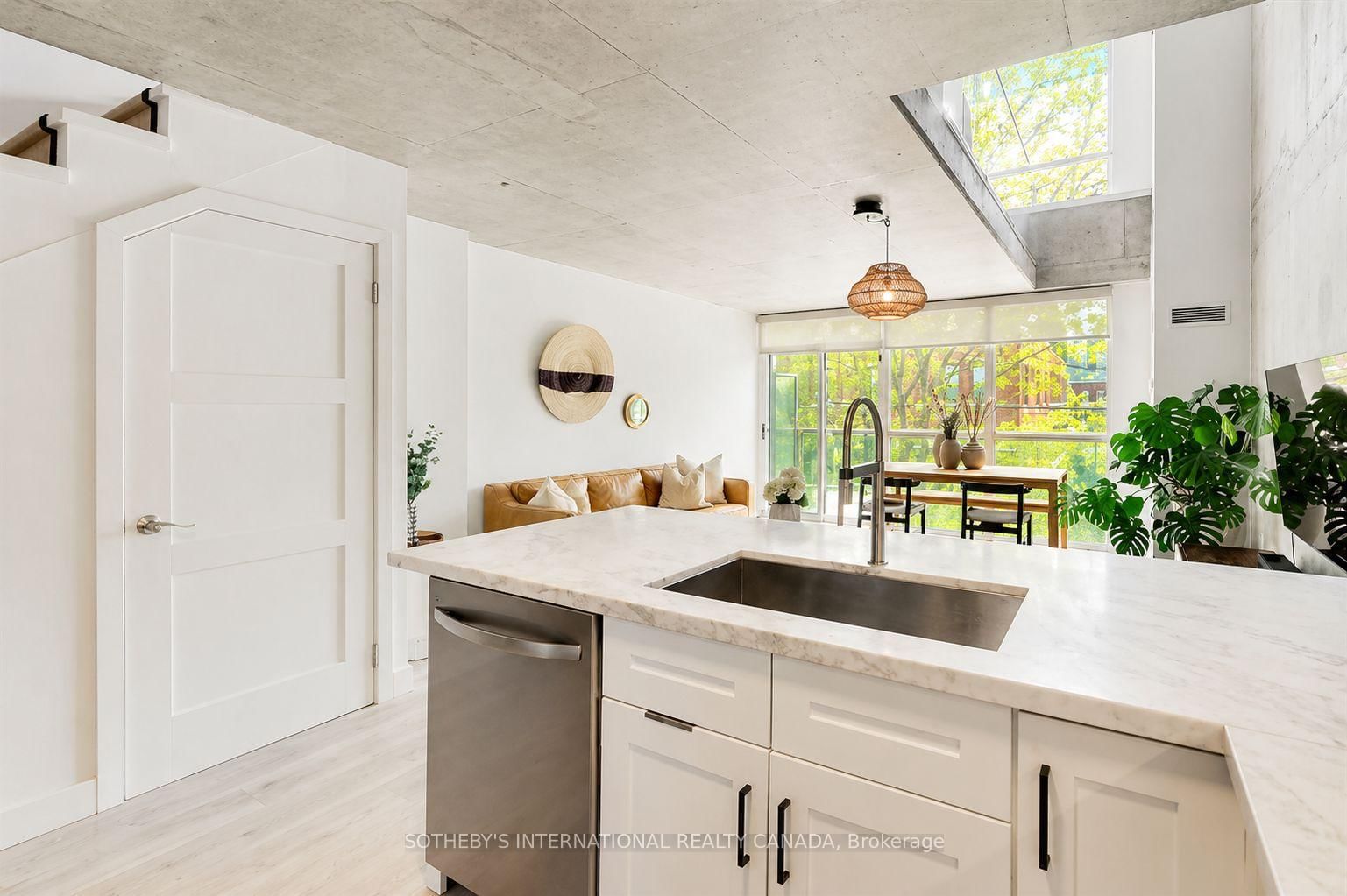 954 King Street W, Unit 312 - Photo 9