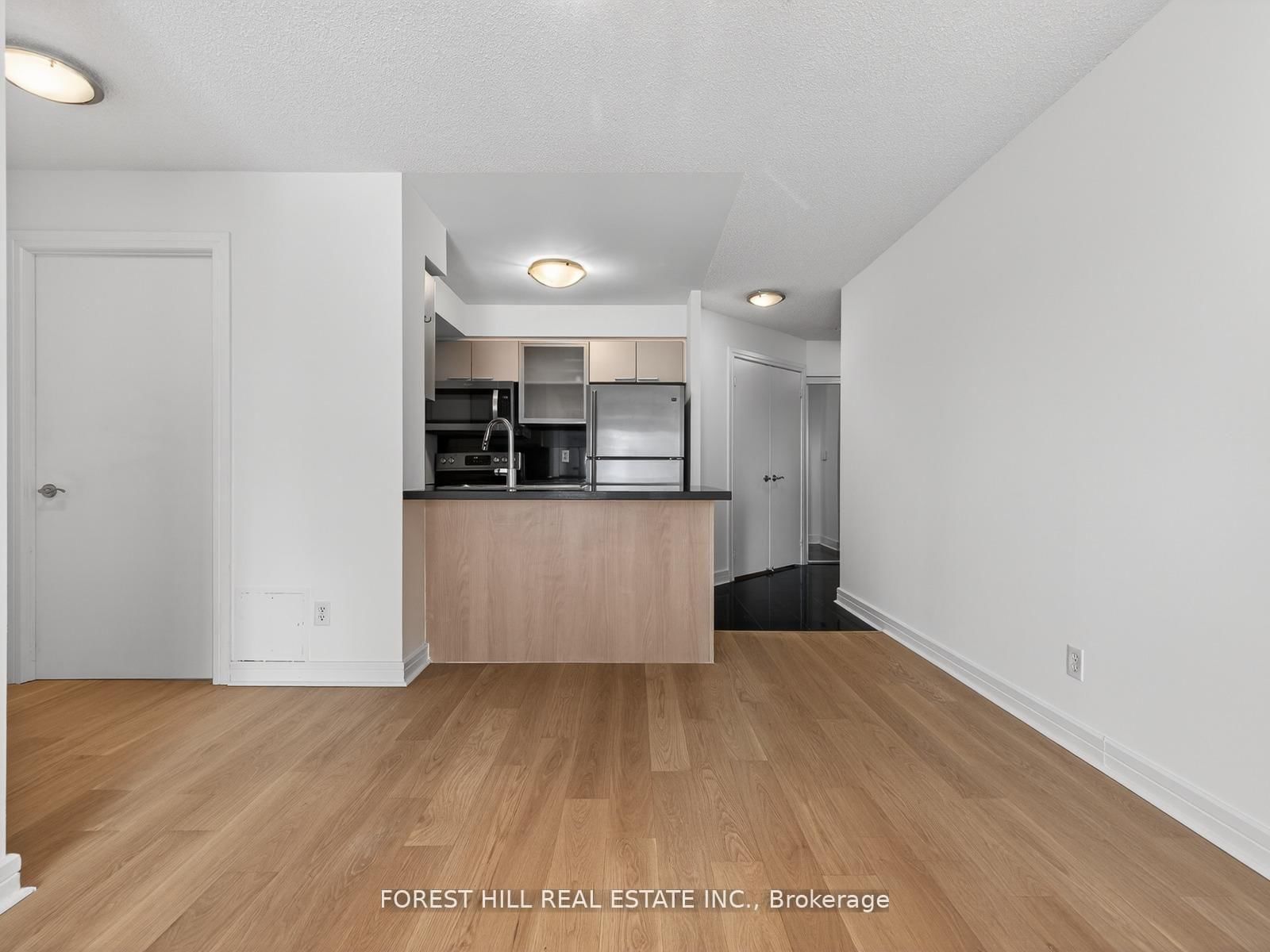 16 Harrison Garden Boulevard, Unit 304 - Photo 11