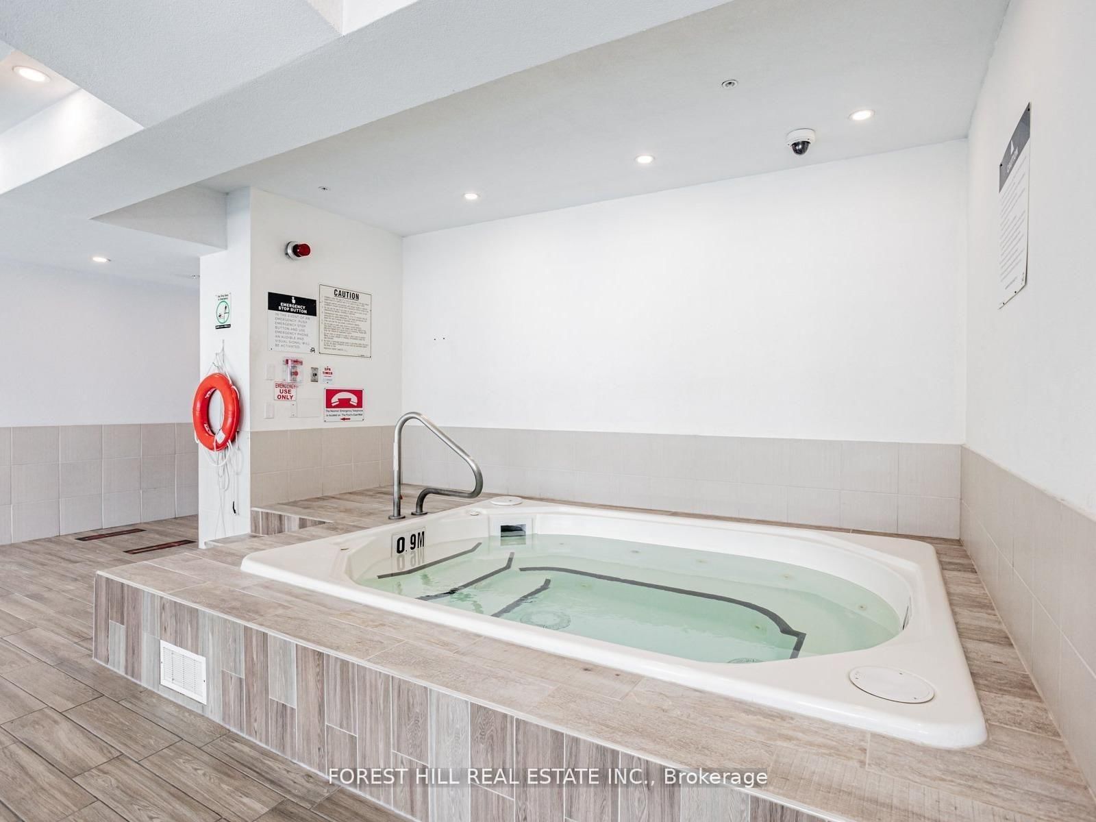 16 Harrison Garden Boulevard, Unit 304 - Photo 29