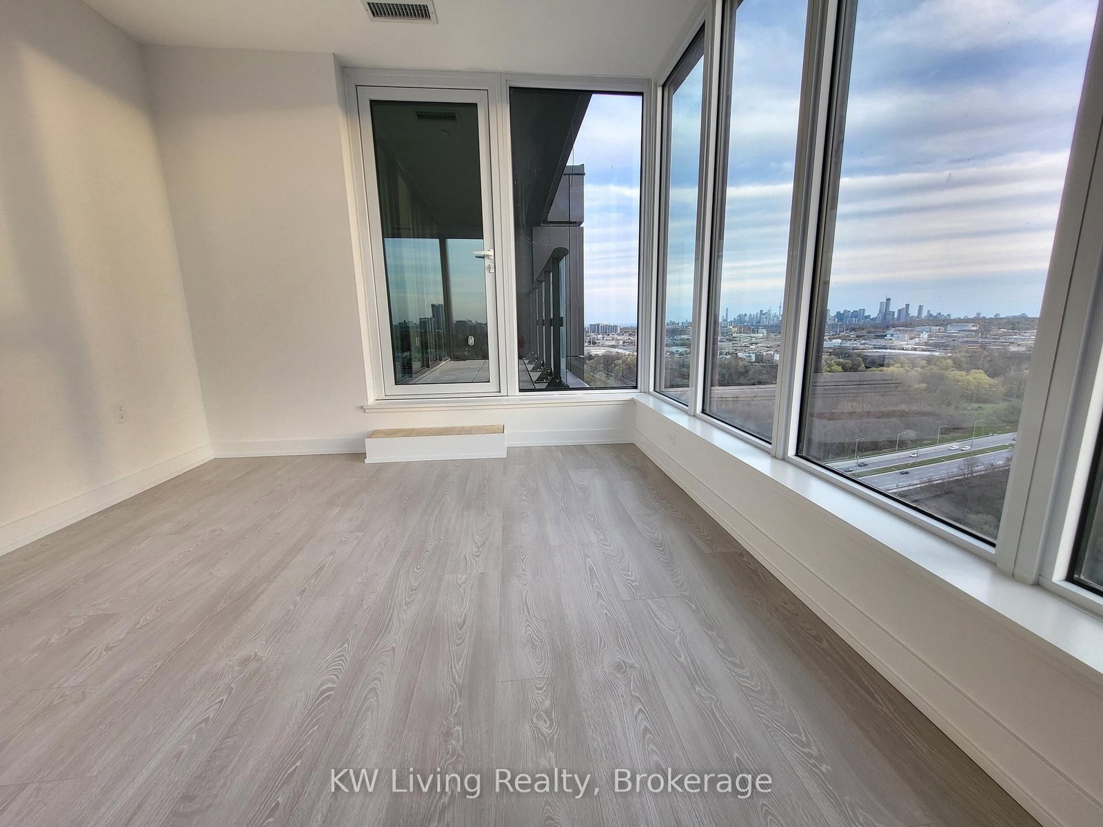 5 Quarrington Lane, Unit 2003 - Photo 6