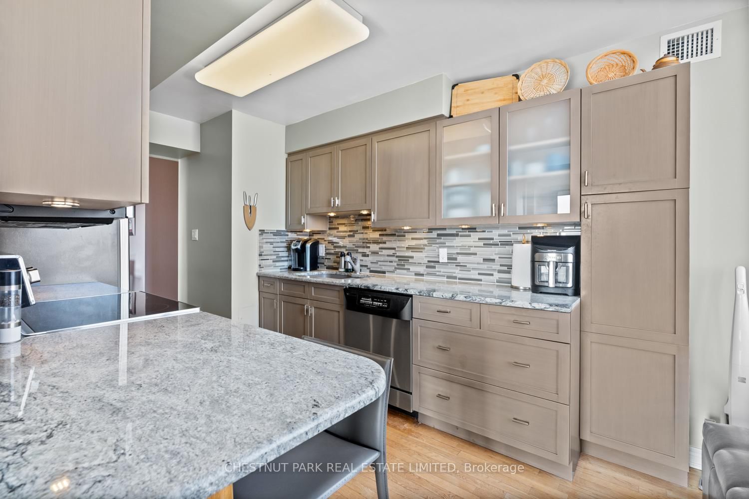 35 Merton Street, Unit 1606 - Photo 12