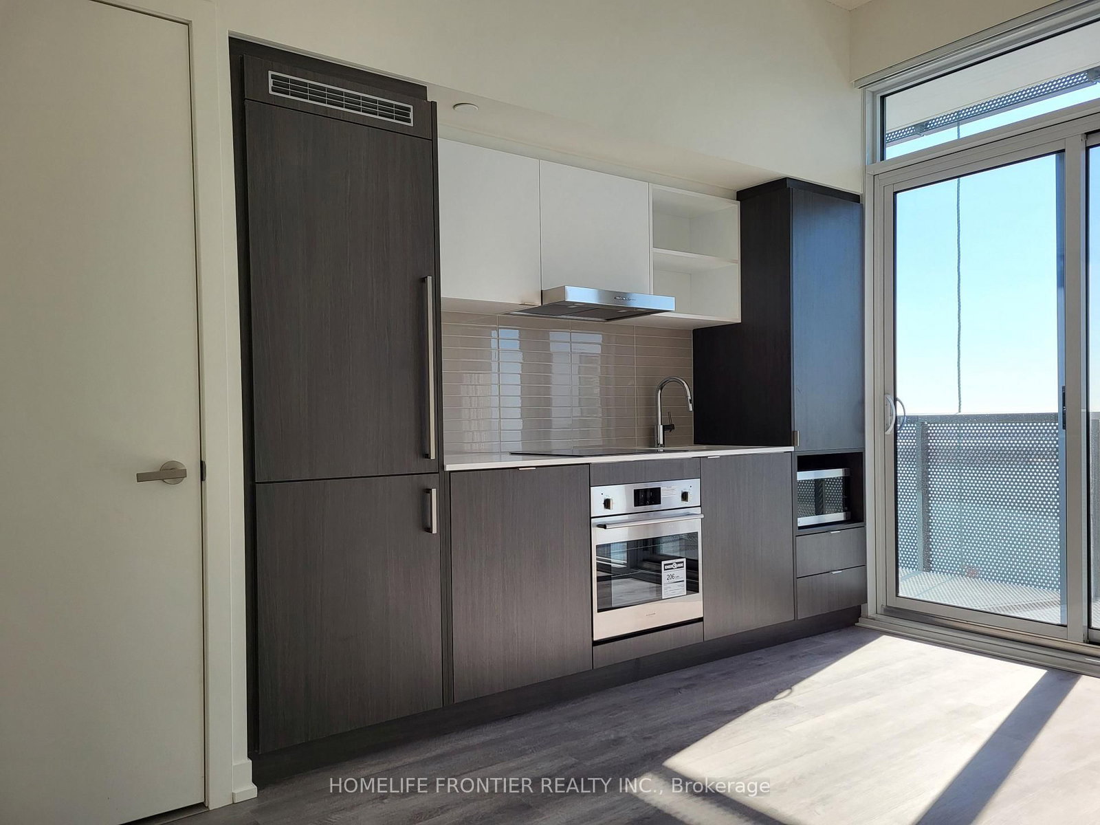 138 Downes Street, Unit 3210 - Photo 7