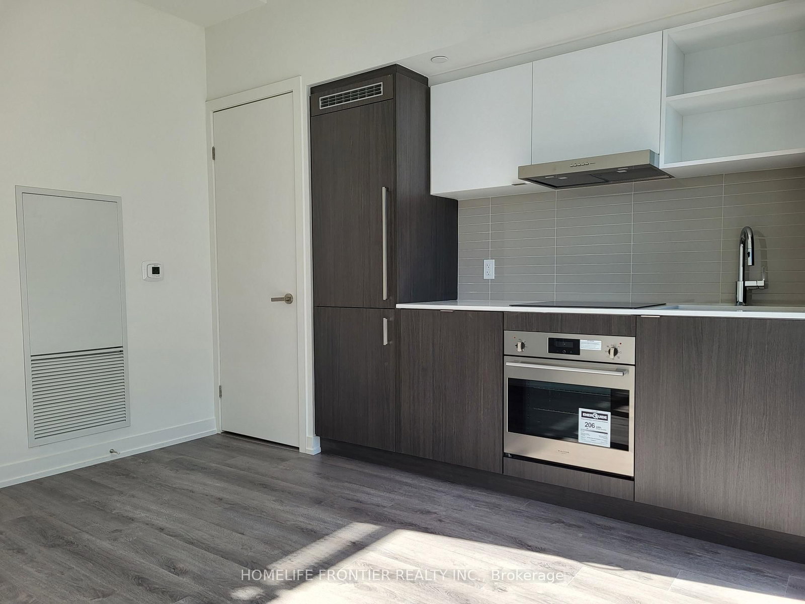 138 Downes Street, Unit 3210 - Photo 8