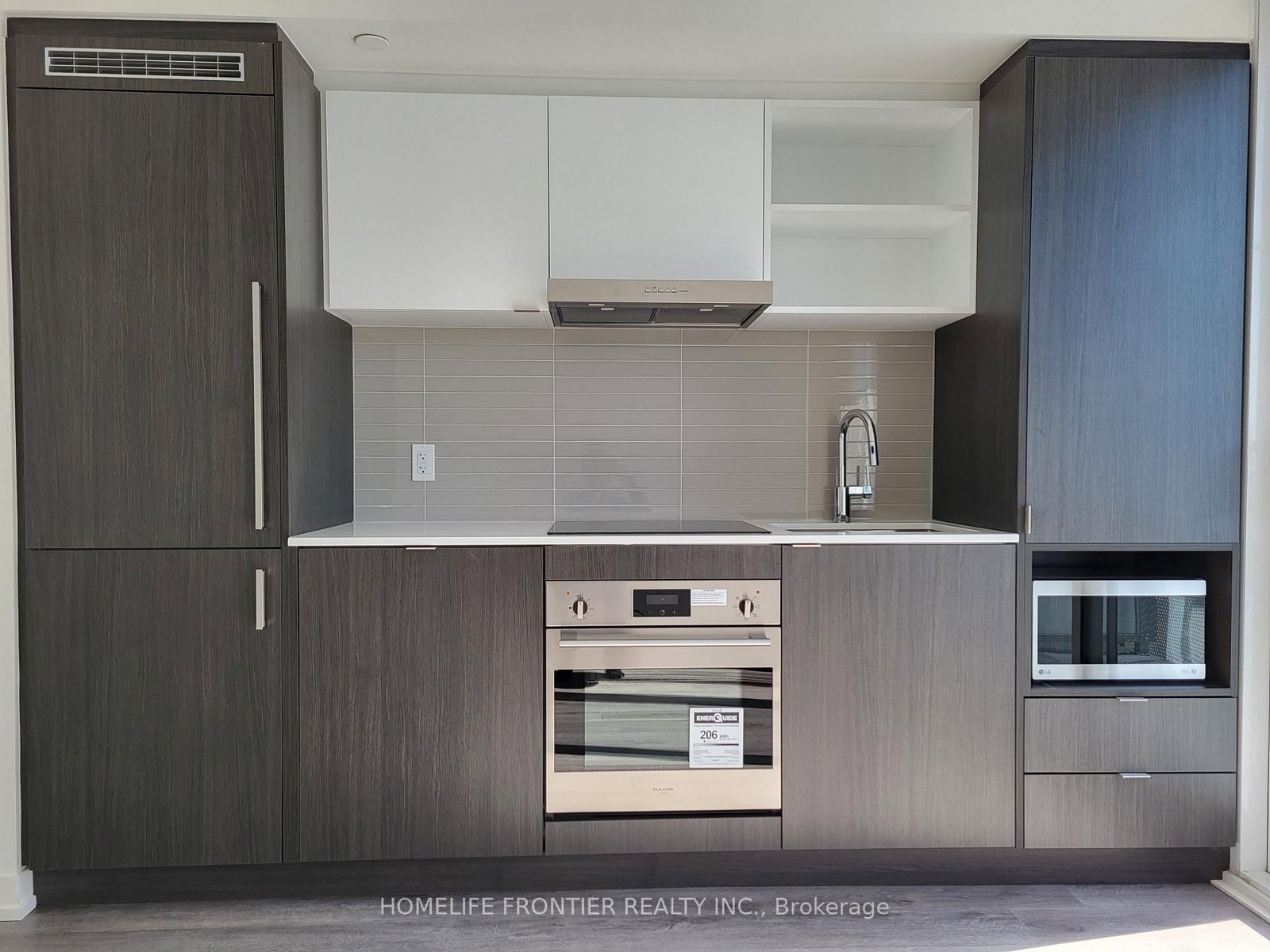 138 Downes Street, Unit 3210 - Photo 9