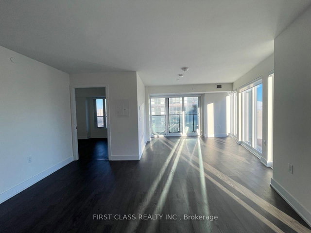 1307 - 575 Bloor Street E