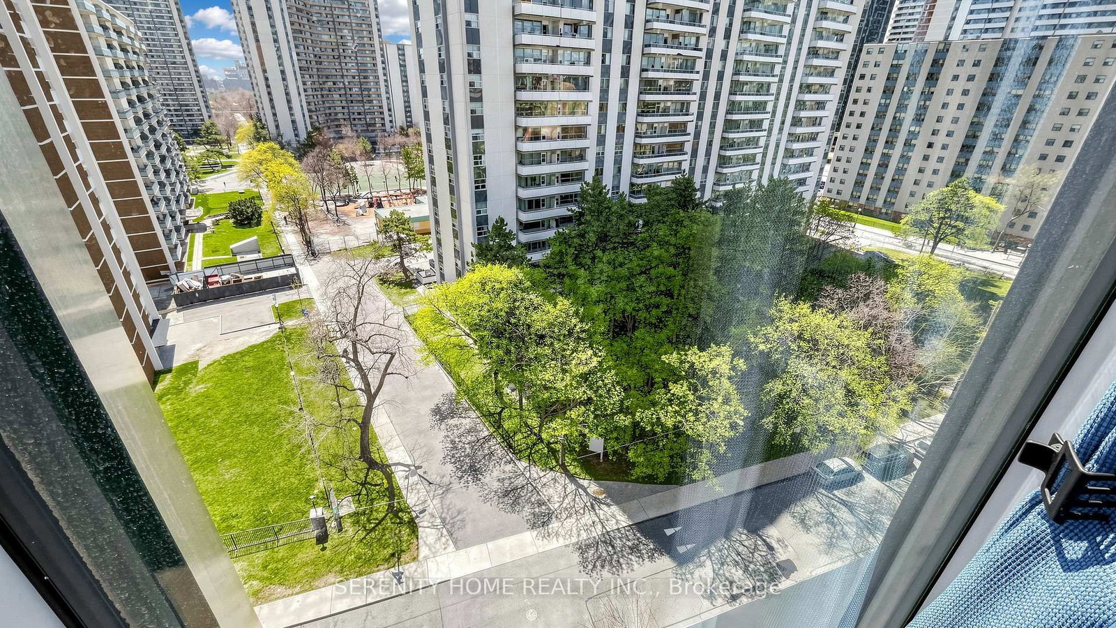 575 Bloor Street E, Unit 908 - Photo 47