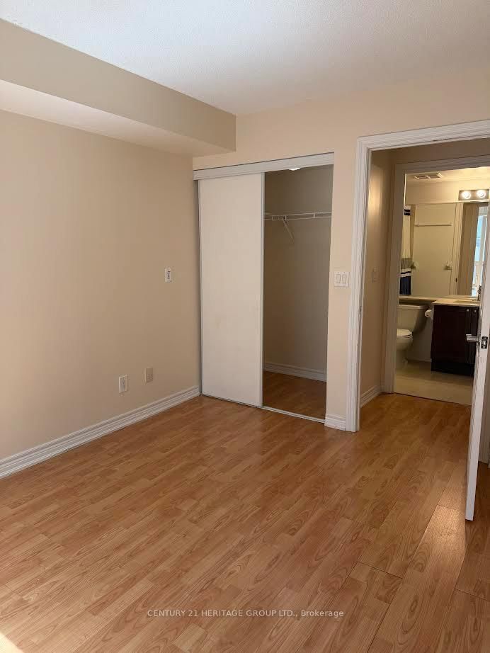 761 Bay Street, Unit 708 - Photo 10