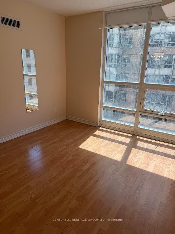 761 Bay Street, Unit 708 - Photo 12