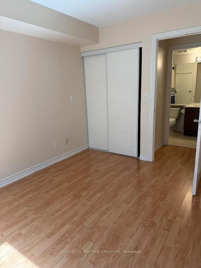 761 Bay Street, Unit 708 - Photo 9