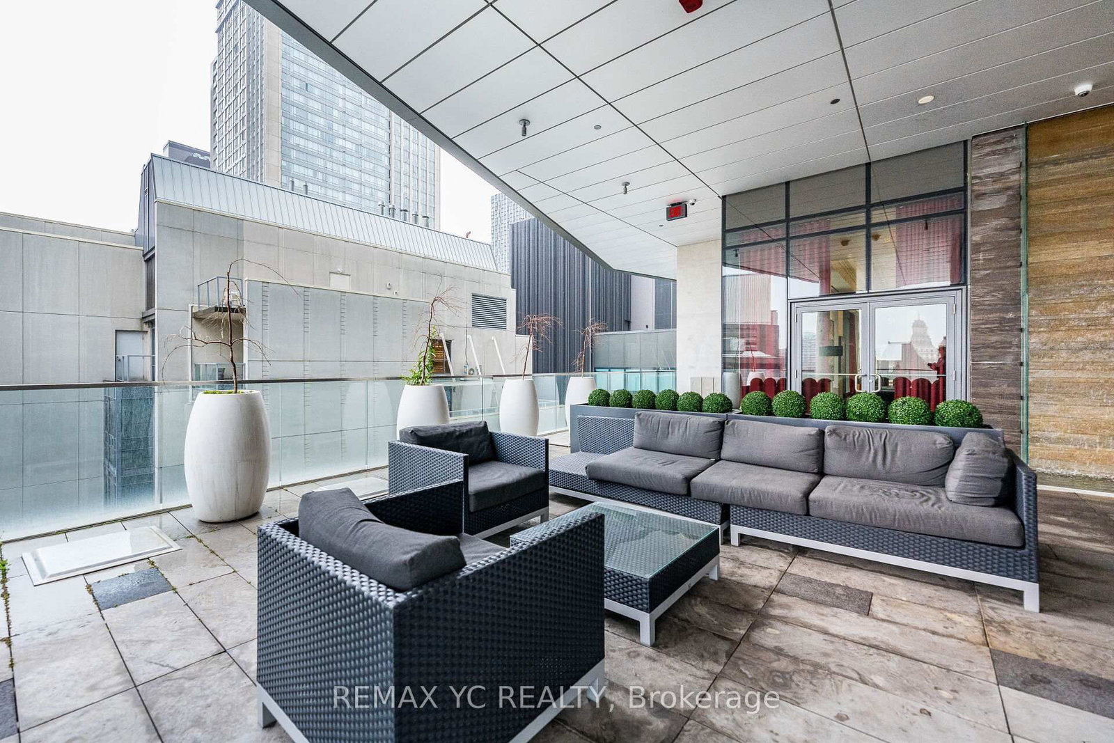 197 Yonge Street, Unit 4404 - Photo 31
