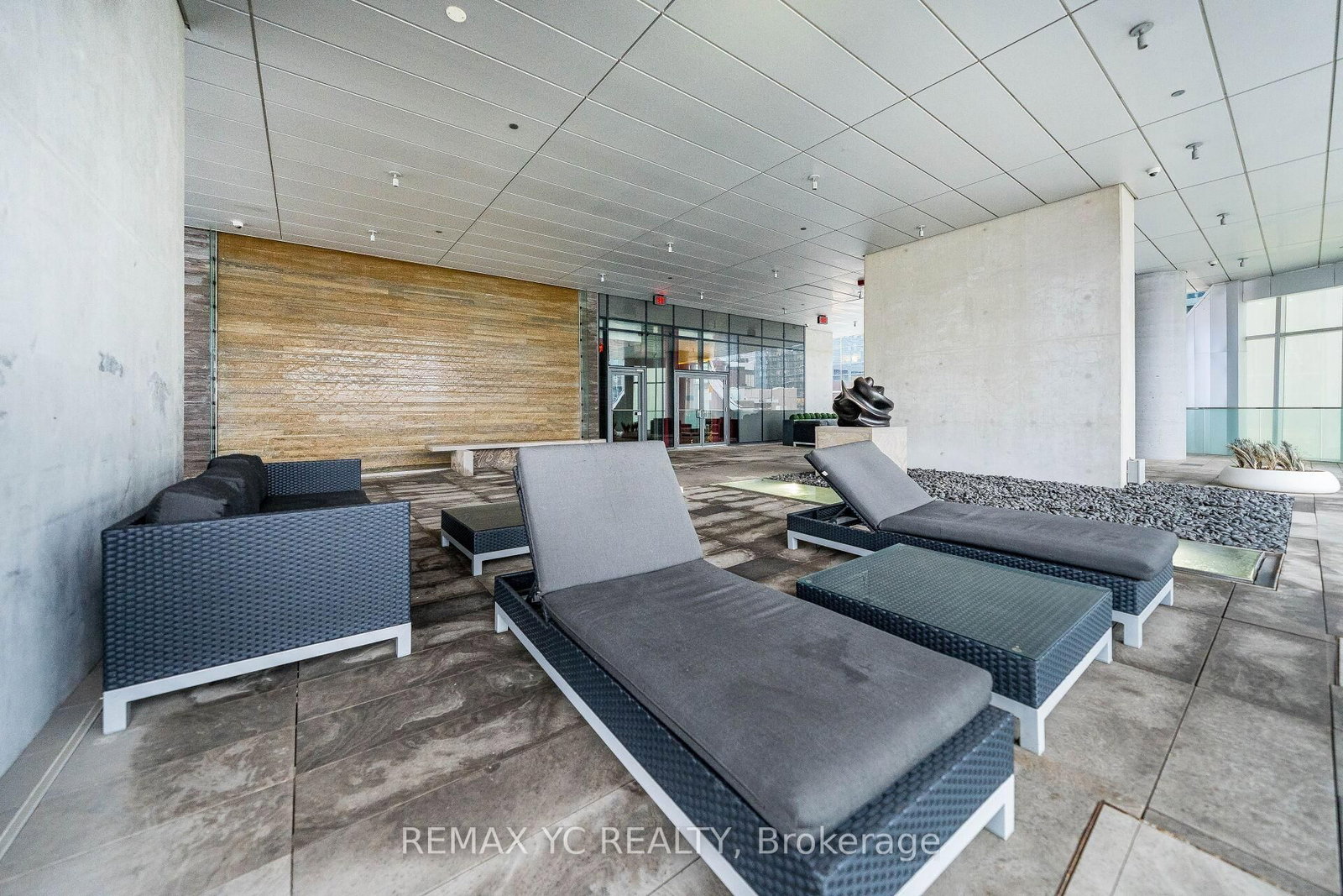 197 Yonge Street, Unit 4404 - Photo 32