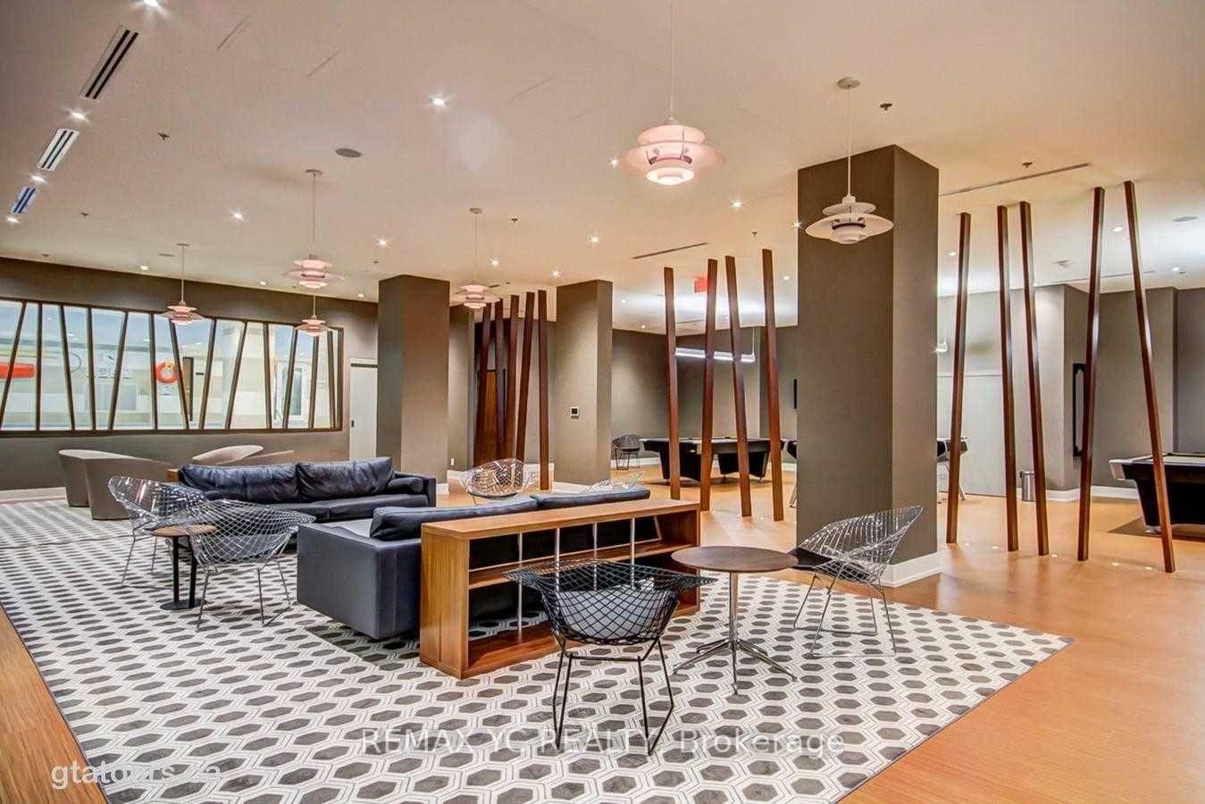 111 St Clair Avenue W, Unit 321 - Photo 20