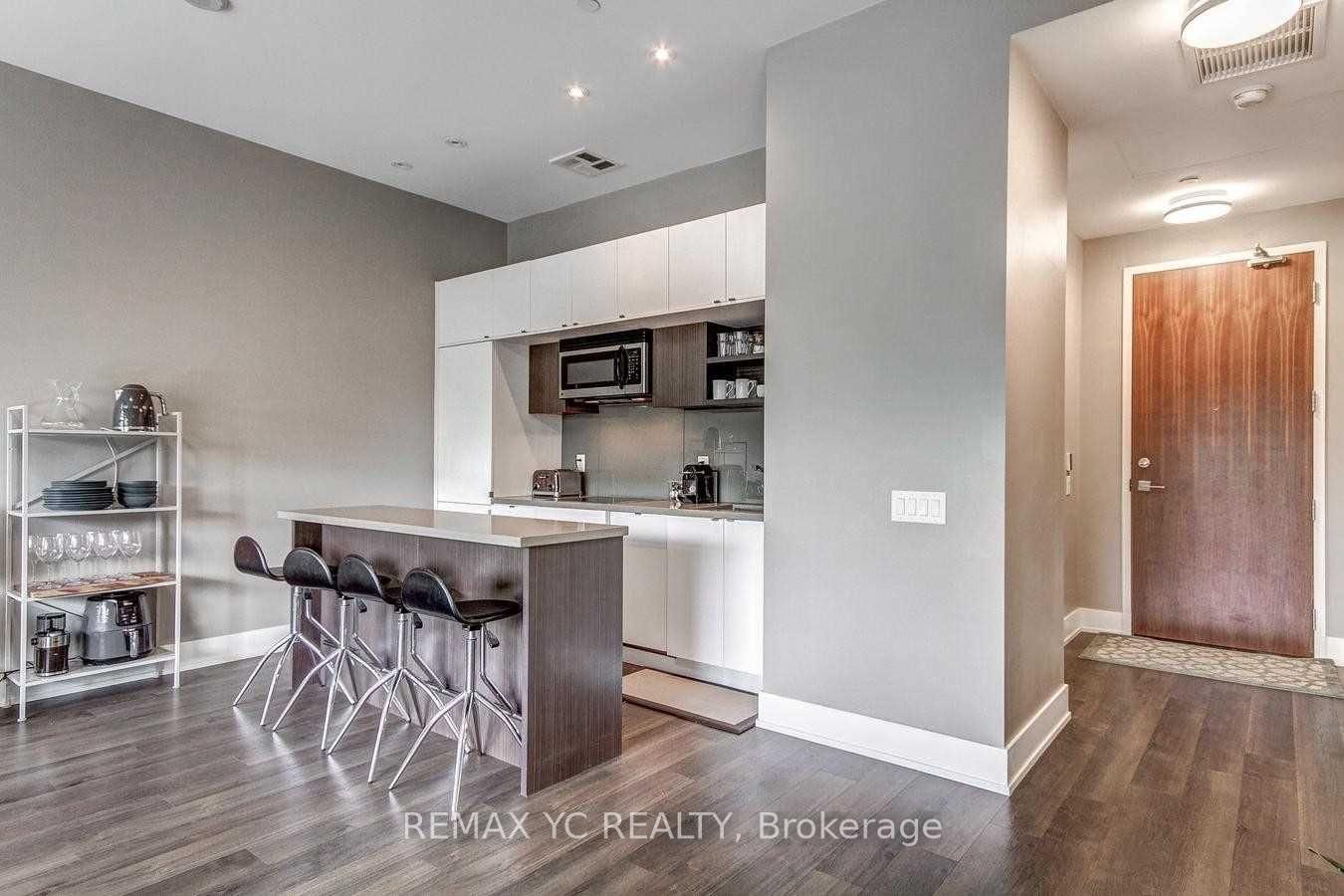 111 St Clair Avenue W, Unit 321 - Photo 6