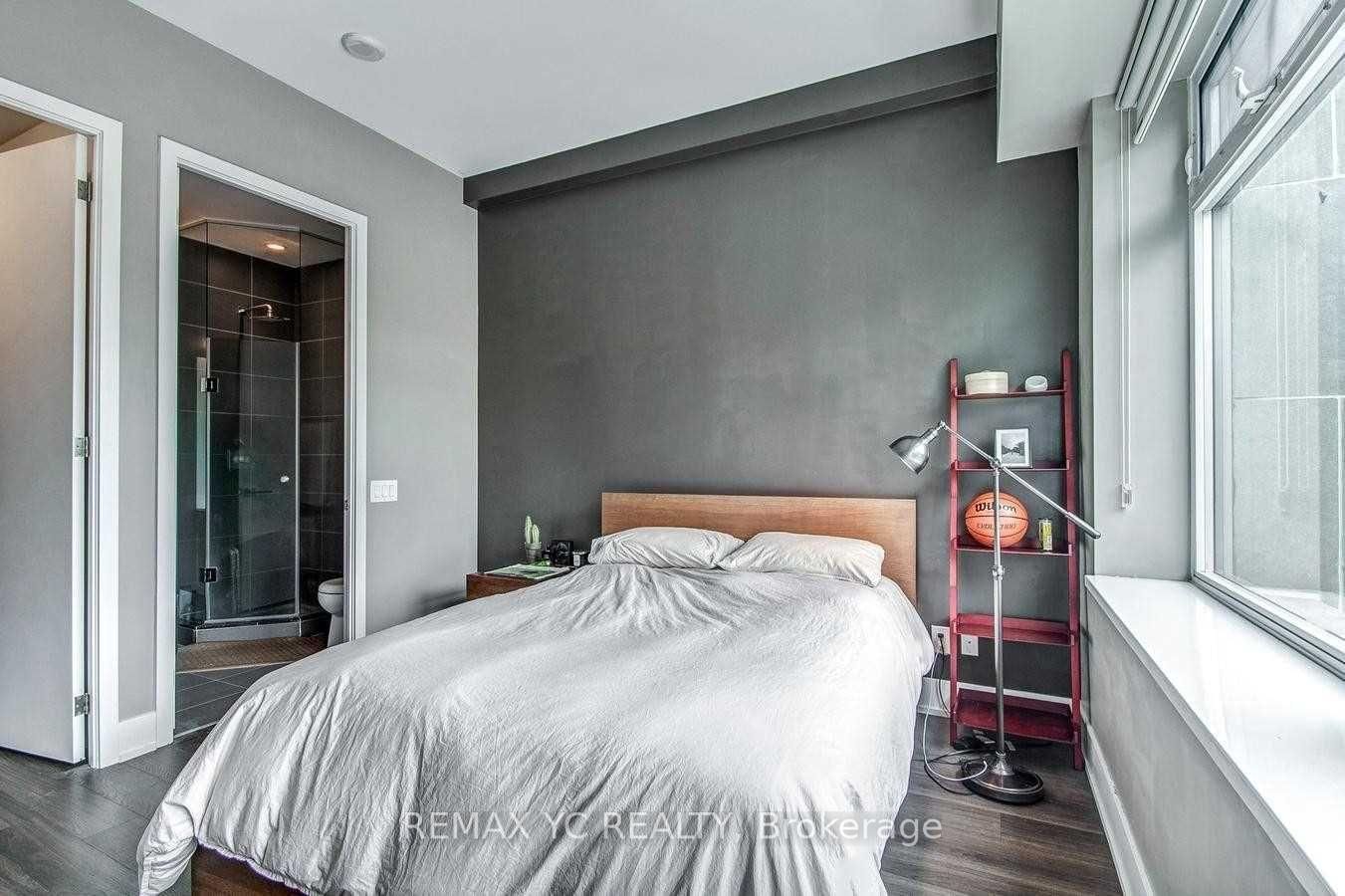 111 St Clair Avenue W, Unit 321 - Photo 8