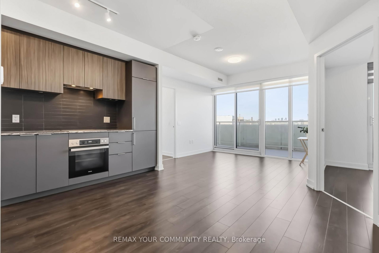 50 O'neil Road, Unit 317 - Photo 7