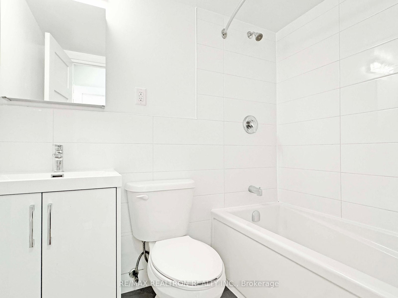 485 Huron Street, Unit 904 - Photo 6