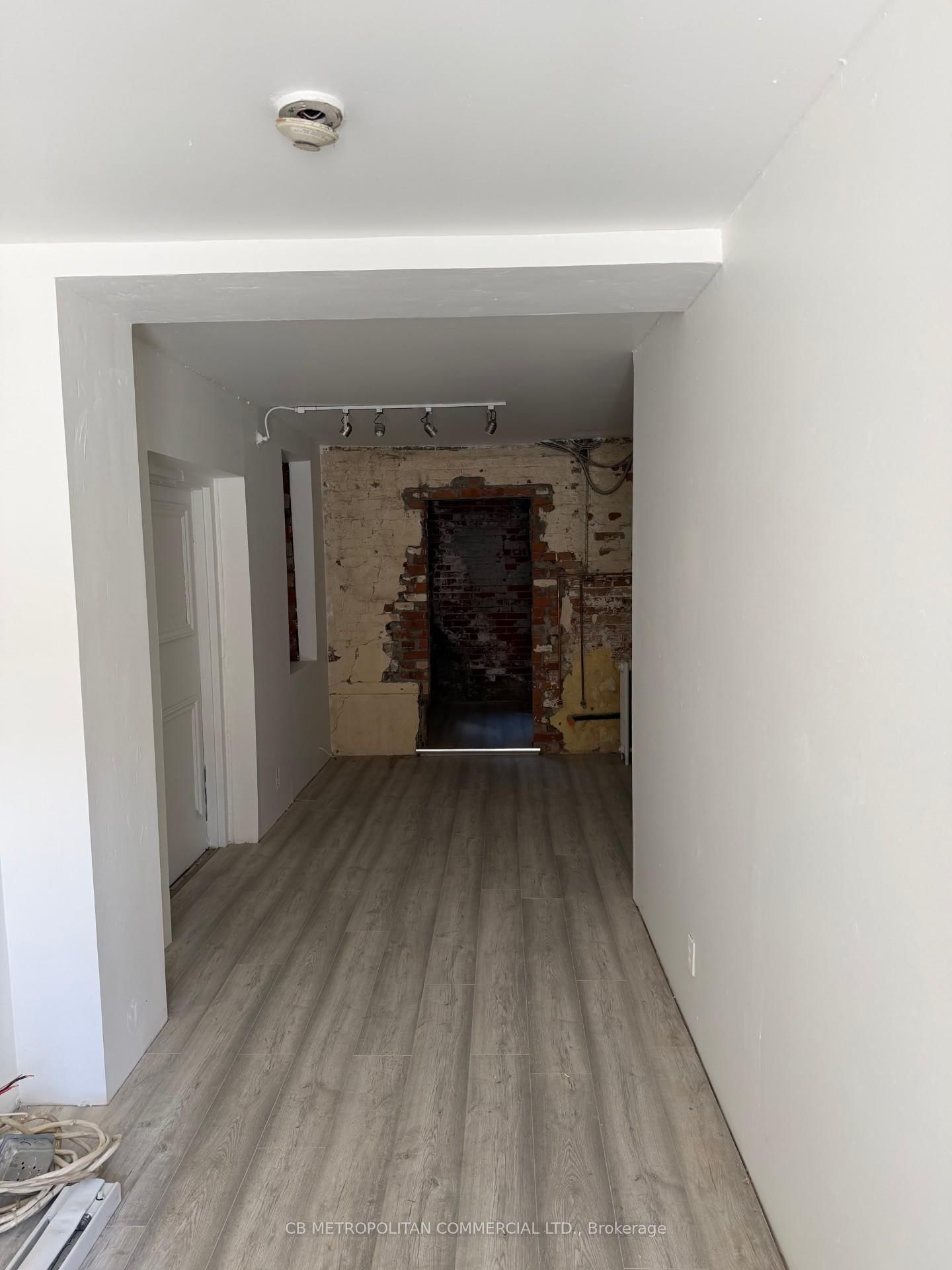 531-533 Yonge Street, Unit 8-Rear - Photo 4