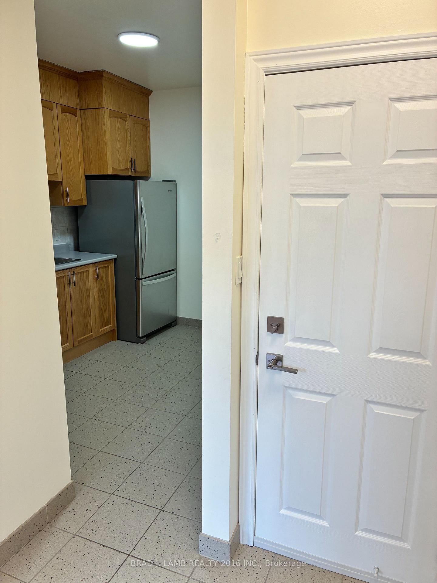 1277 DUNDAS Street W, Unit 1 - Photo 4
