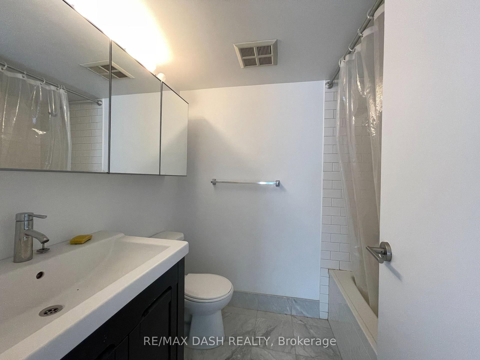 1001 Bay Street, Unit 414 - Photo 21