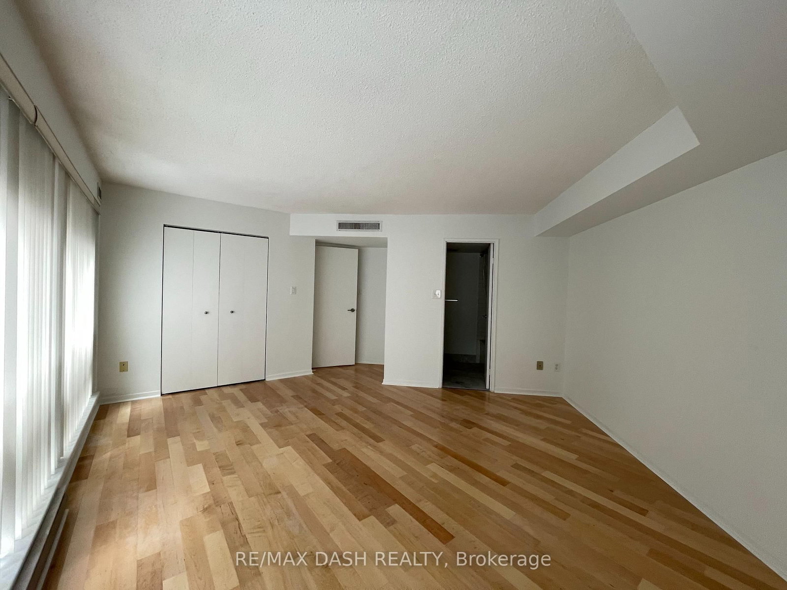 1001 Bay Street, Unit 414 - Photo 22