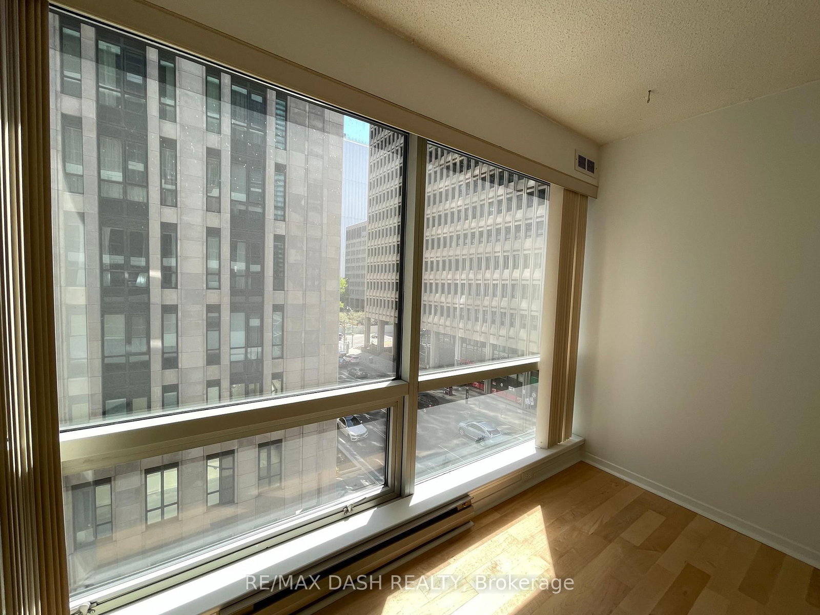 1001 Bay Street, Unit 414 - Photo 24