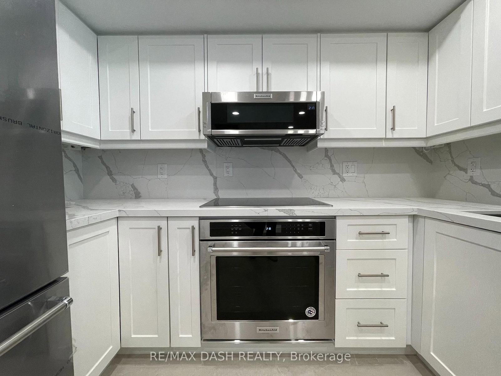 1001 Bay Street, Unit 414 - Photo 32