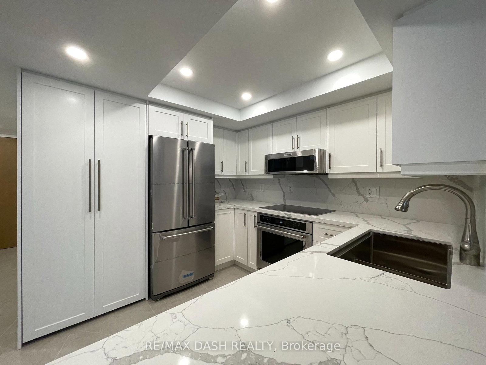 1001 Bay Street, Unit 414 - Photo 35