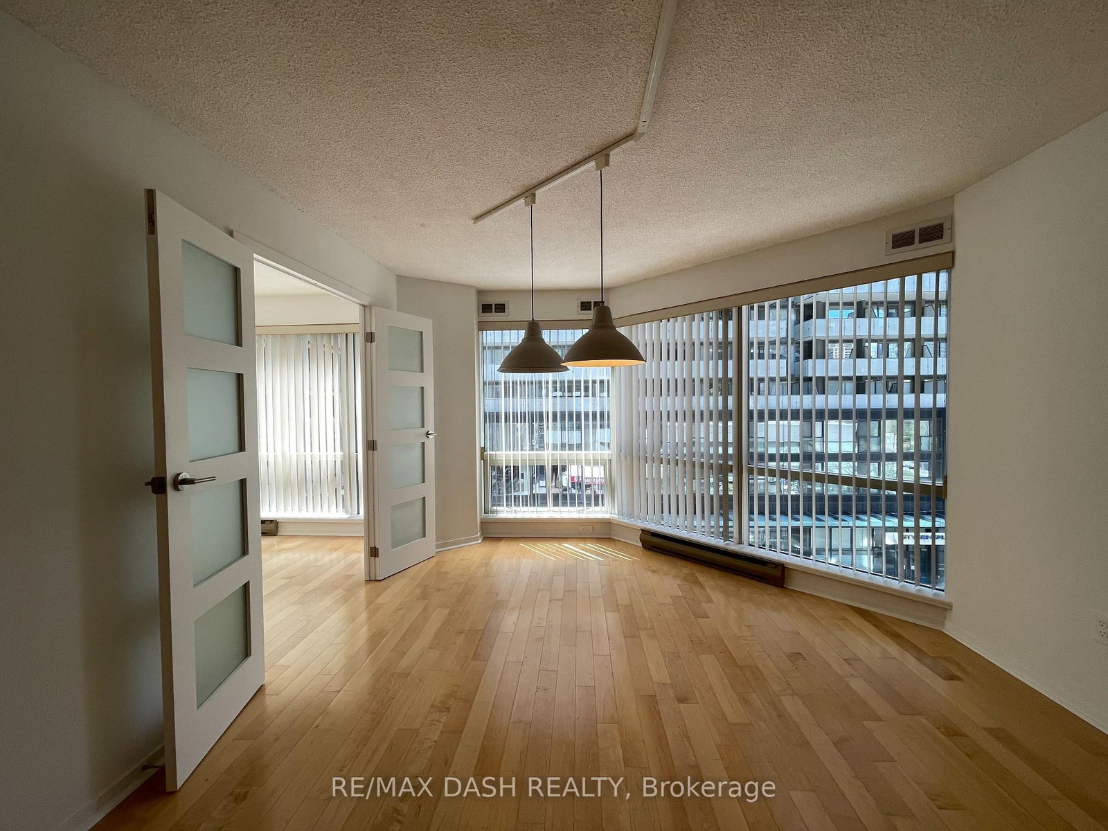 1001 Bay Street, Unit 414 - Photo 8