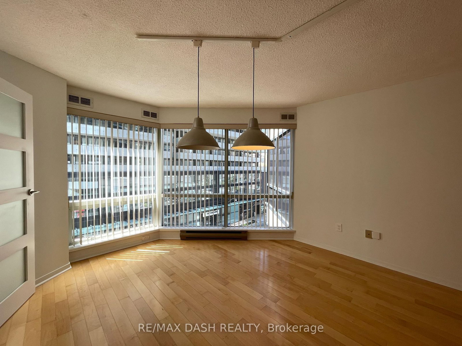 1001 Bay Street, Unit 414 - Photo 9