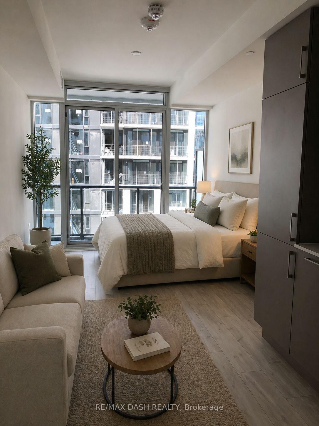 576 Front Street W, Unit 1511E