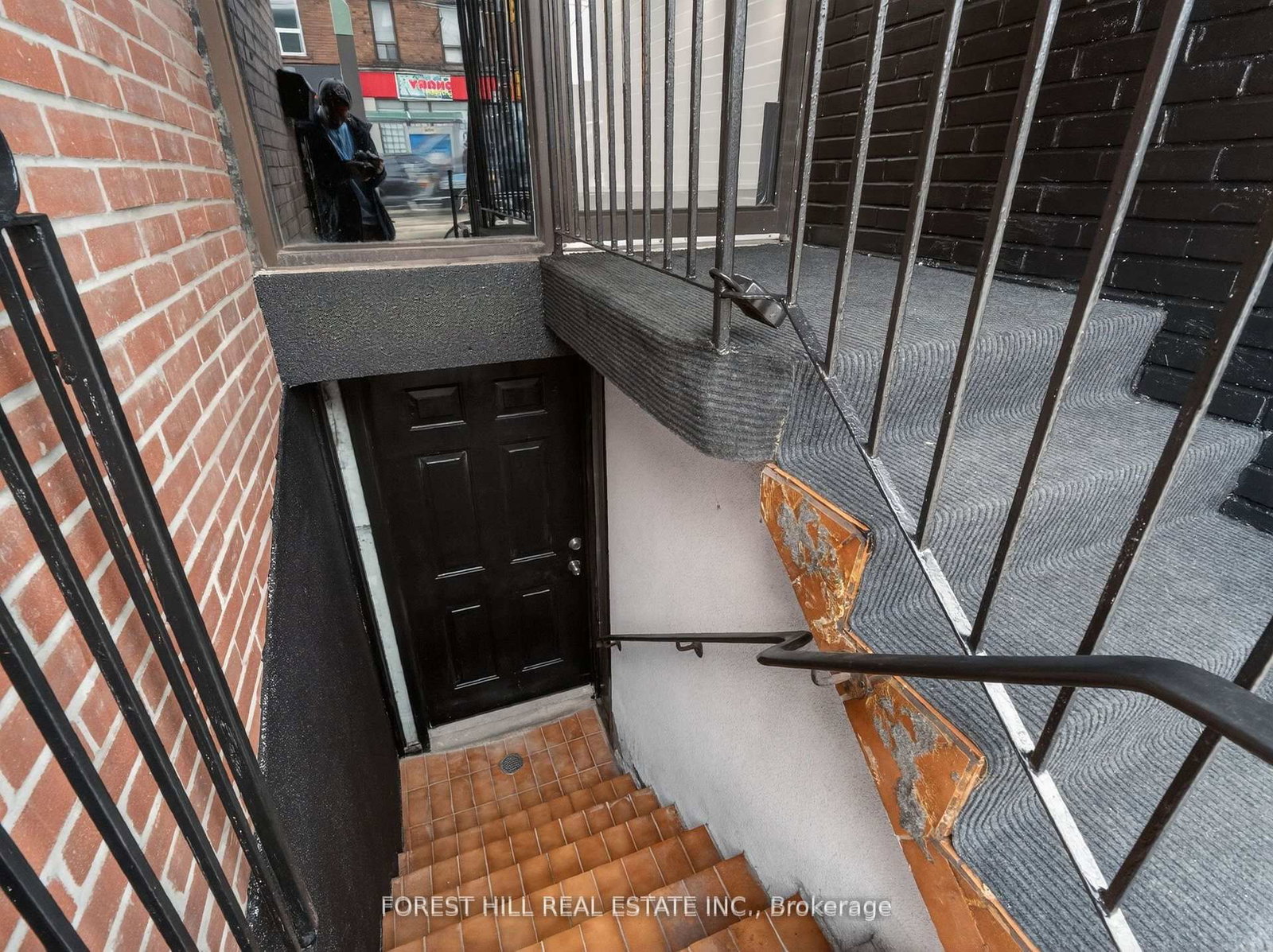 1111 College Street - Photo 39