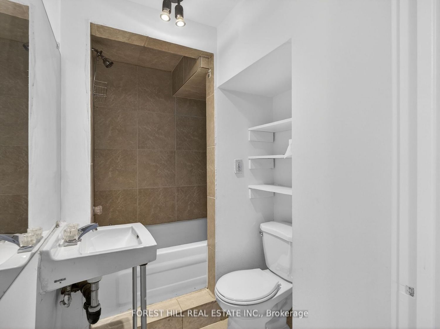 1111 College Street - Photo 40