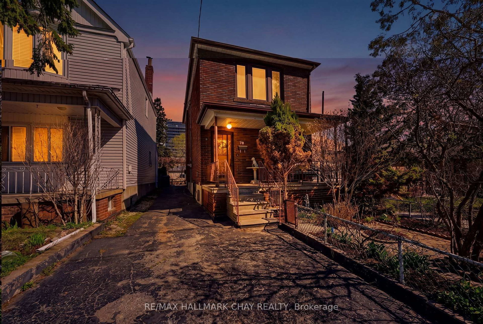 78 Clovelly Avenue - Photo 2