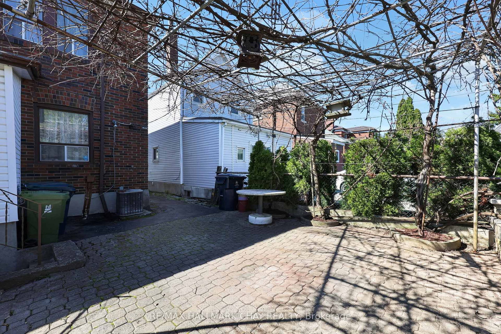 78 Clovelly Avenue - Photo 34