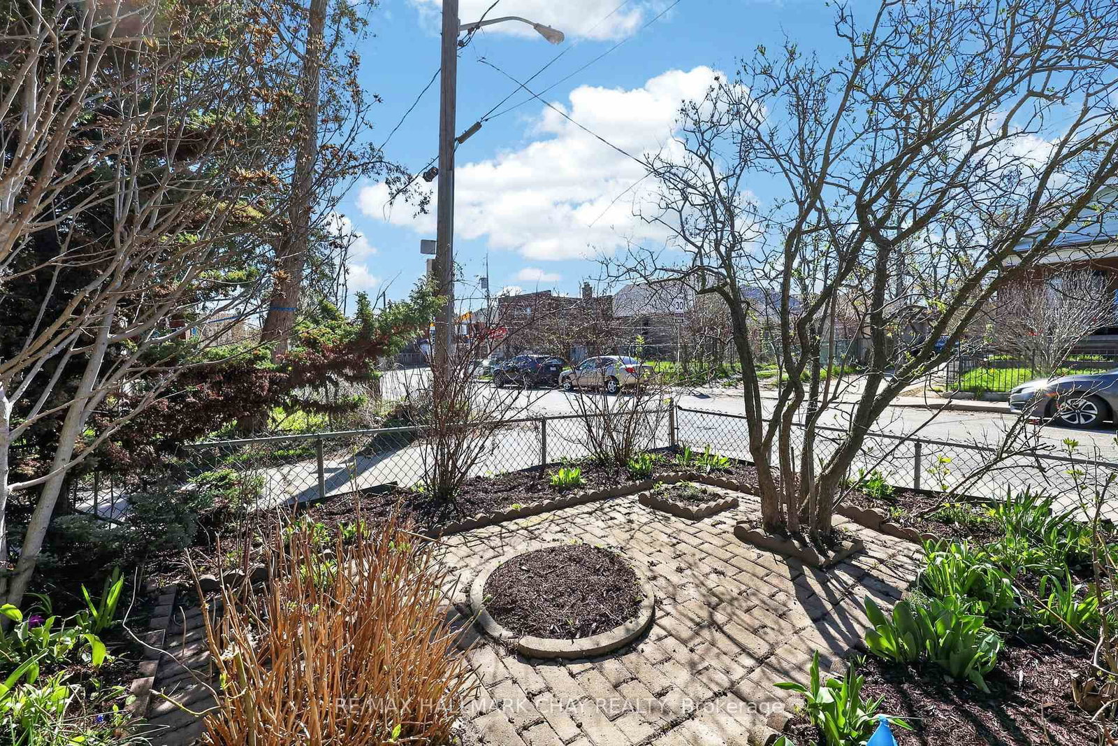 78 Clovelly Avenue - Photo 4