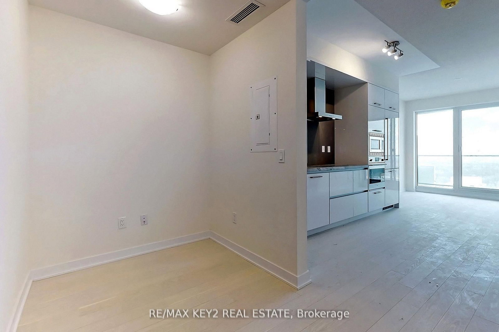 2221 Yonge Street, Unit 4510 - Photo 14
