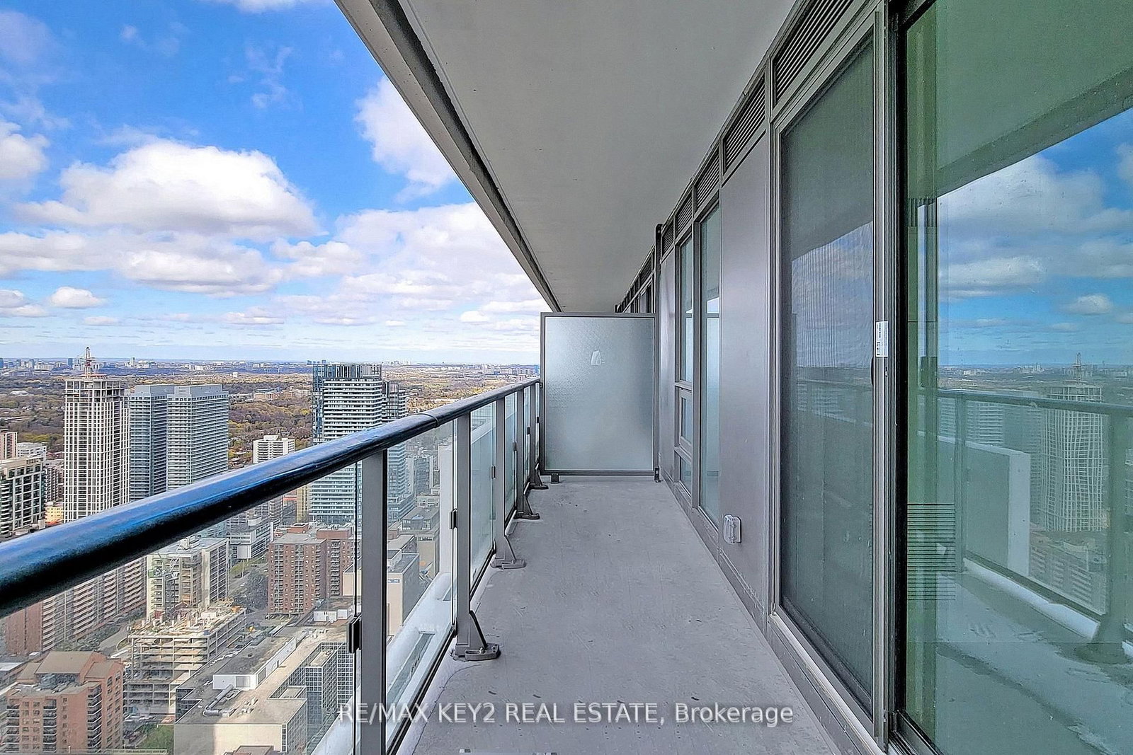2221 Yonge Street, Unit 4510 - Photo 17