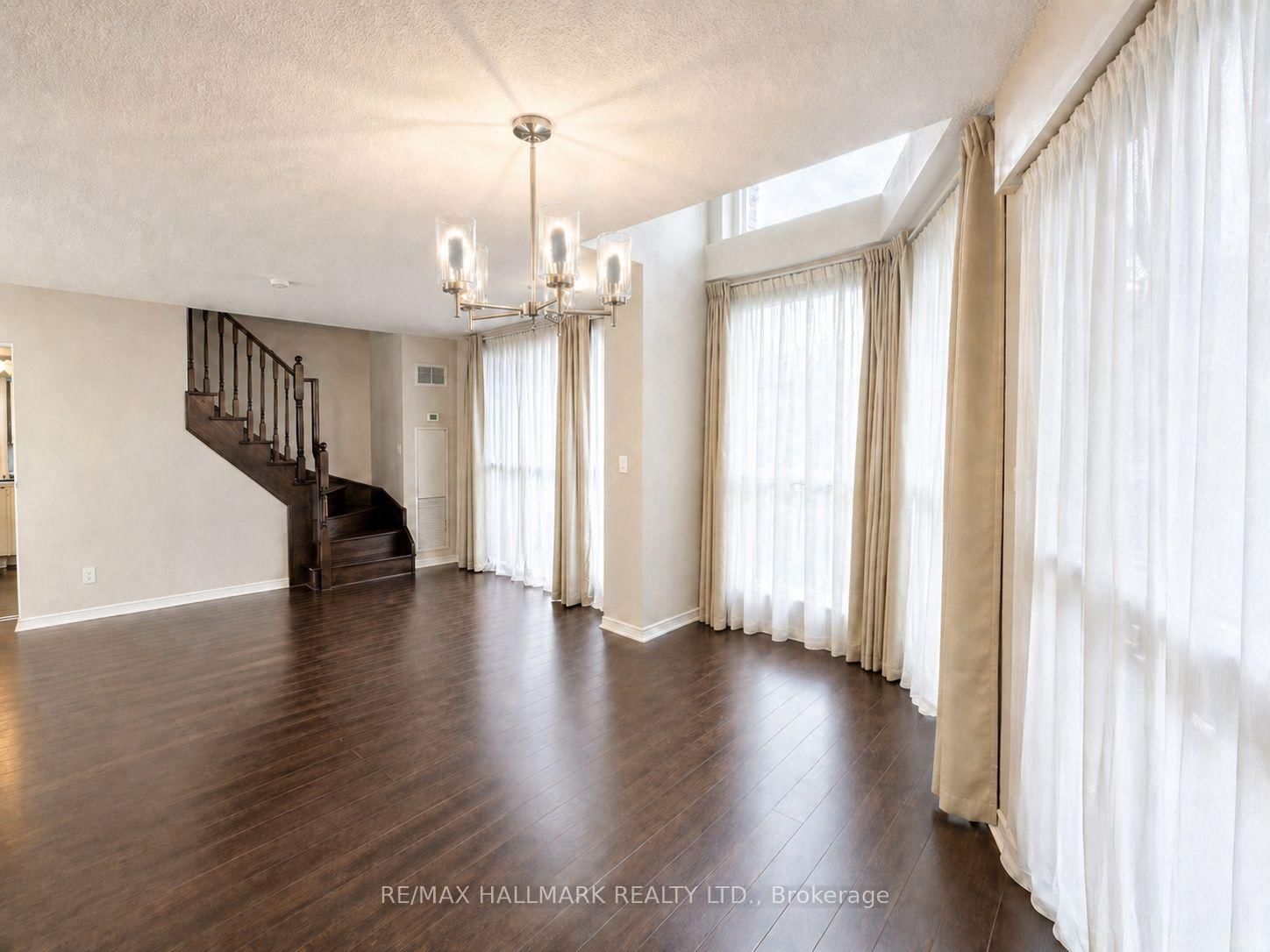 352 Front Street W, Unit 103 - Photo 3