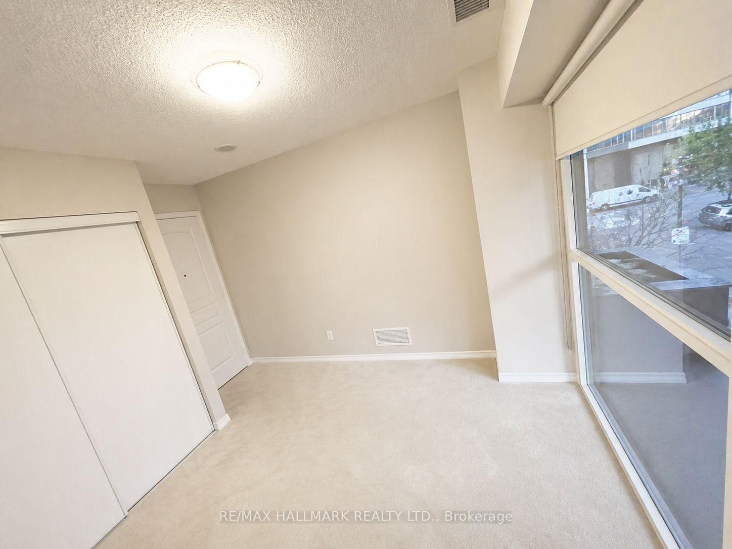 352 Front Street W, Unit 103 - Photo 7