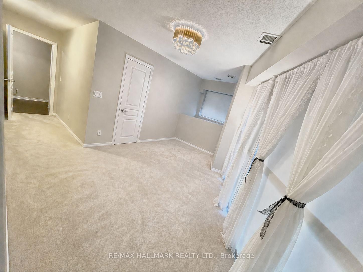 352 Front Street W, Unit 103 - Photo 8