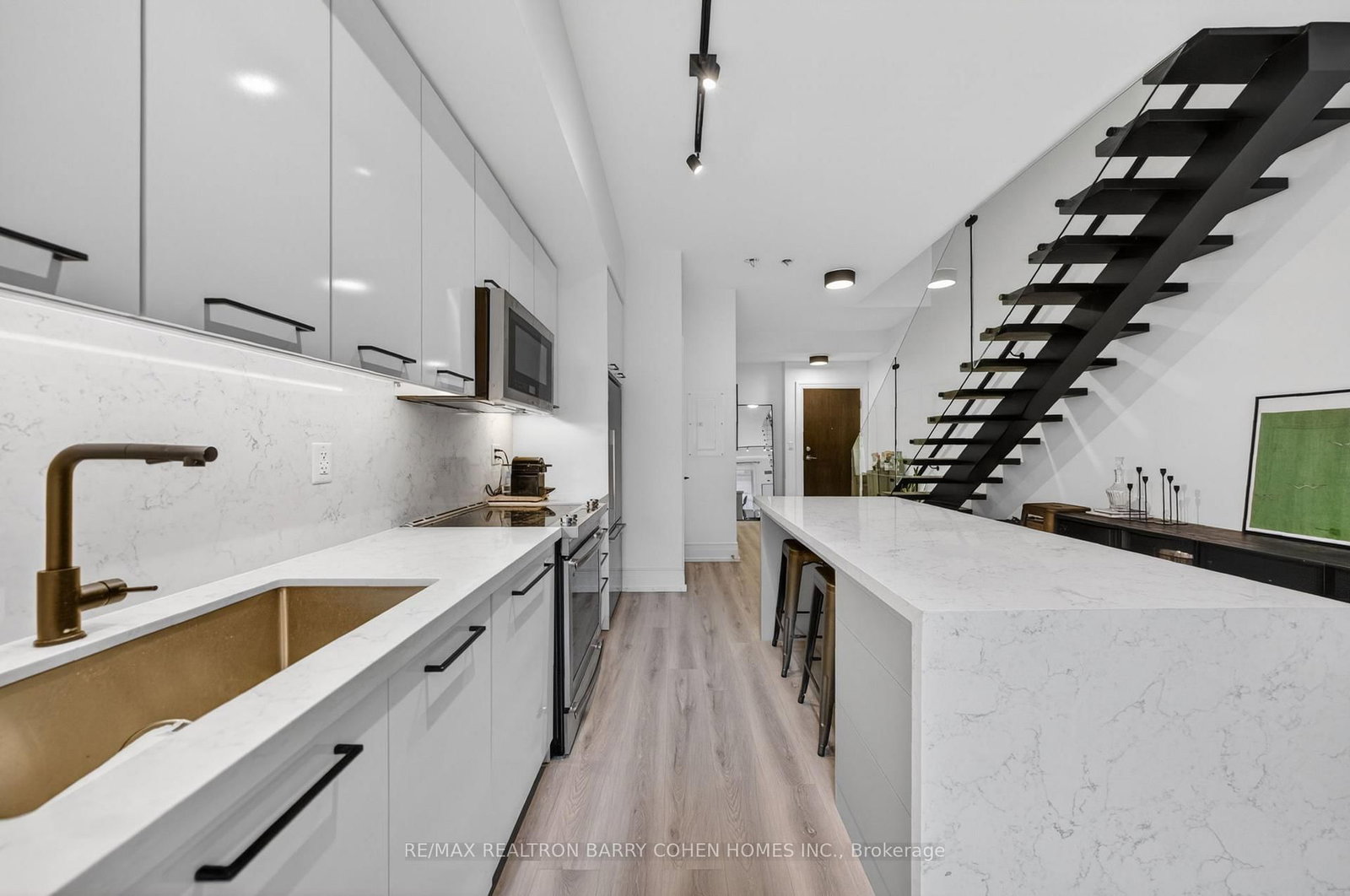 90 Niagara Street, Unit 107 - Photo 11