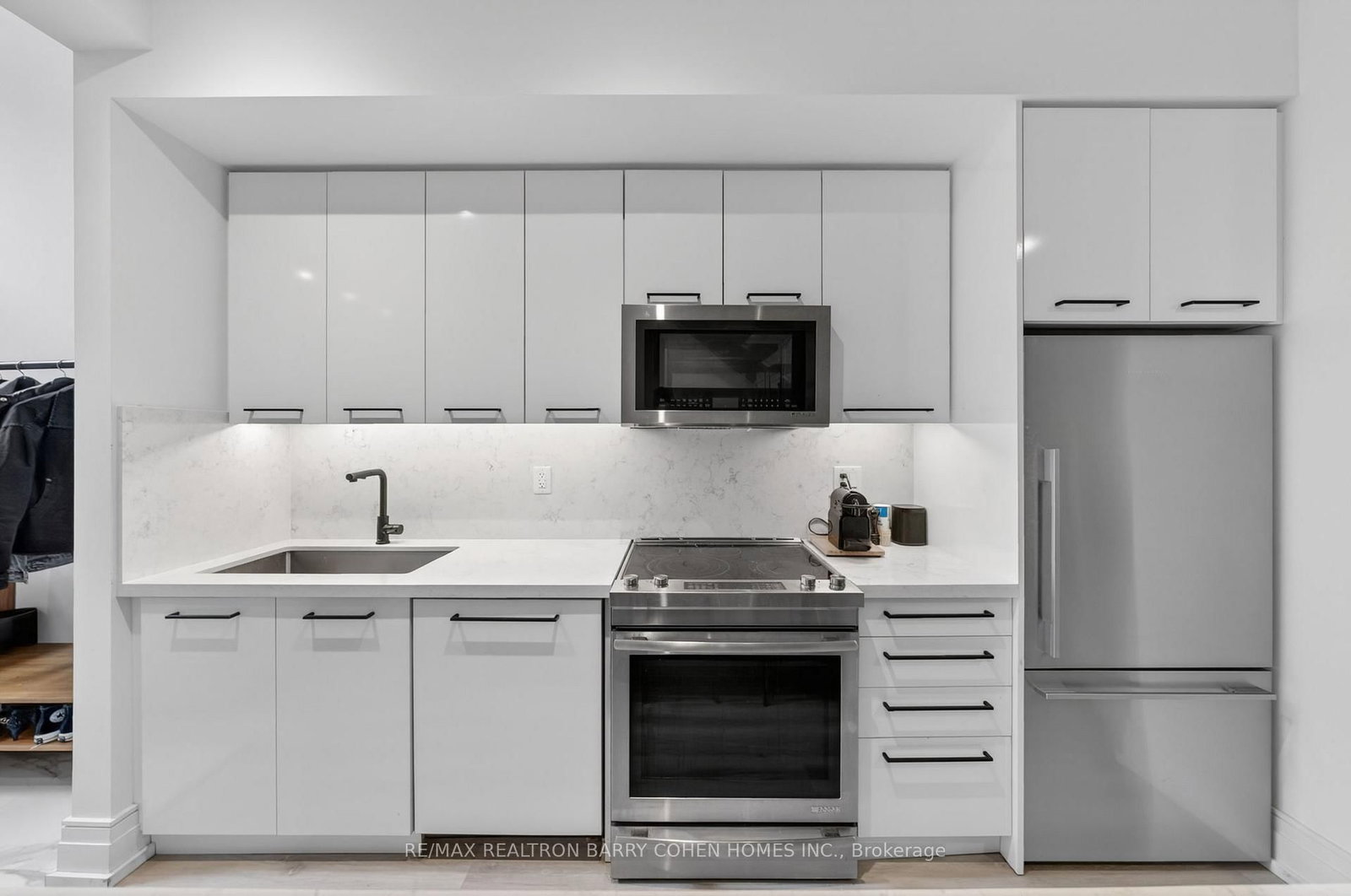 90 Niagara Street, Unit 107 - Photo 13