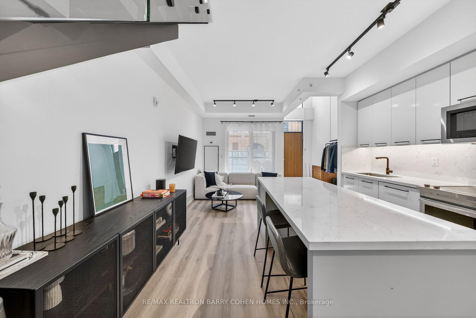 90 Niagara Street, Unit 107 - Photo 18
